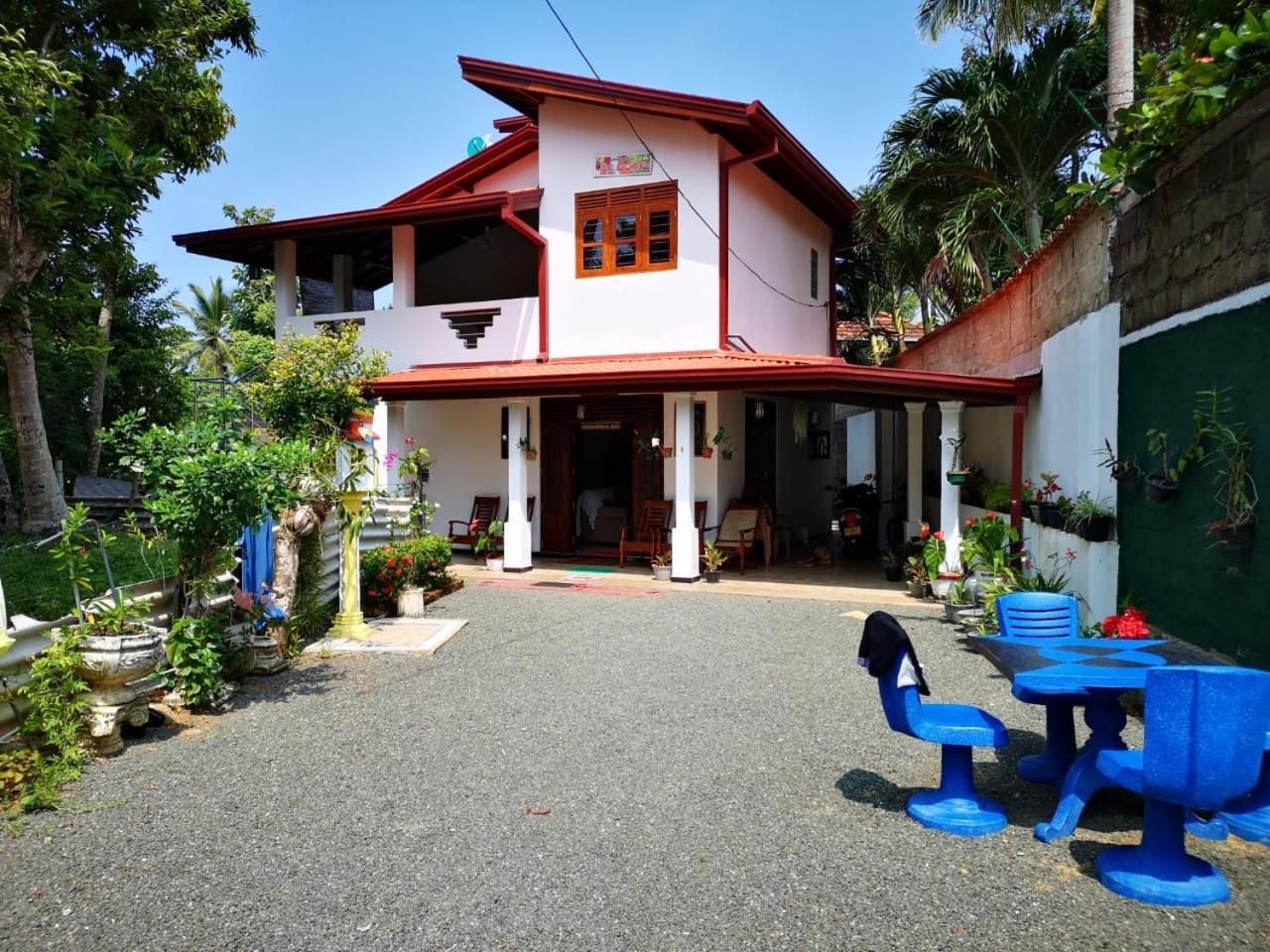 Ayurveda Centrum Lawrence Hill Paradise Хіккадува Екстер'єр фото
